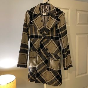 Billabong coat. Size medium. Black, cream and taupe.